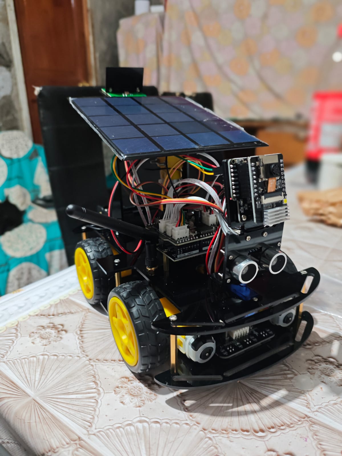 Sistema de seguimiento solar basado en inteligencia artificial